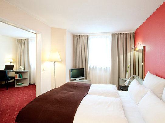 เอ็นเอช เฟิร์ท เนิร์นแบร์ก Hotel เฟือร์ท ห้อง รูปภาพ